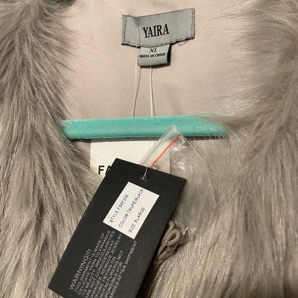 NWT Yaira Faux Fur Vest - Taupe Grey & Black - Picture 5 of 7